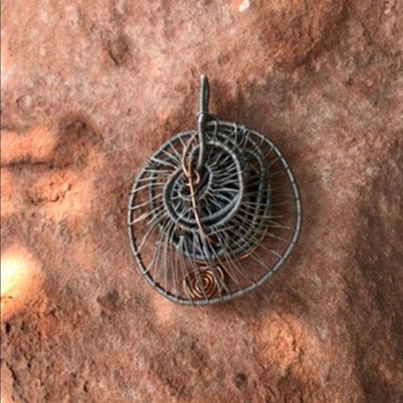 Wire Wrapped Pendant - Picture 3 of 6